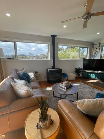 Ocean Blvd Beach House with games room gallery image 2