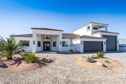 Luxury Lakeview Resort near marina w/pool & spa