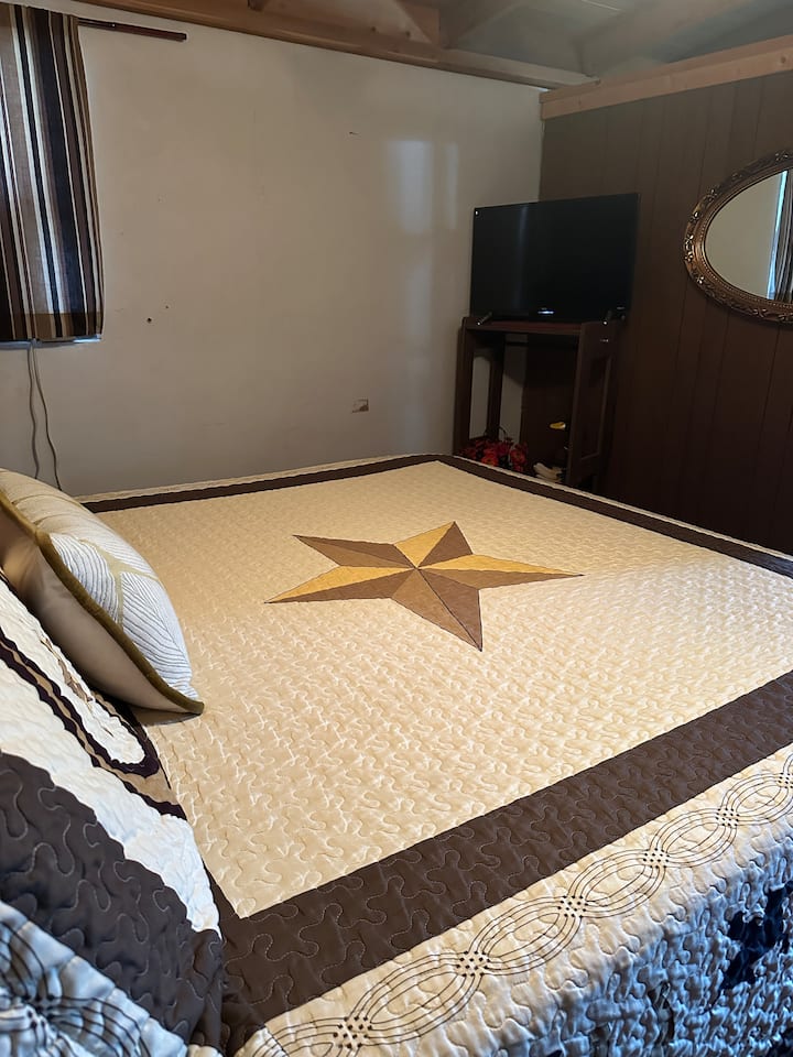 საძინებელი 1