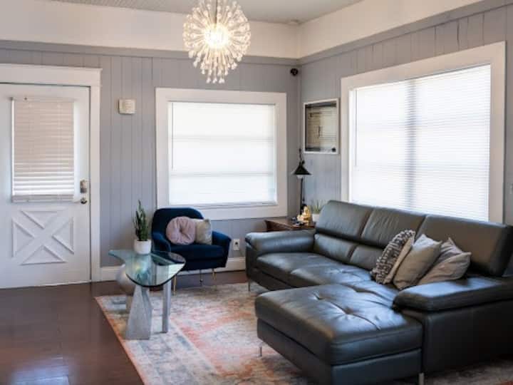 Capture The Heart Of Ybor...
3 Bedroom
1 Bath - Tampa, FL
