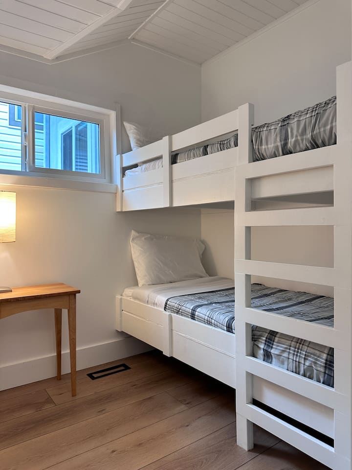 საძინებელი 3