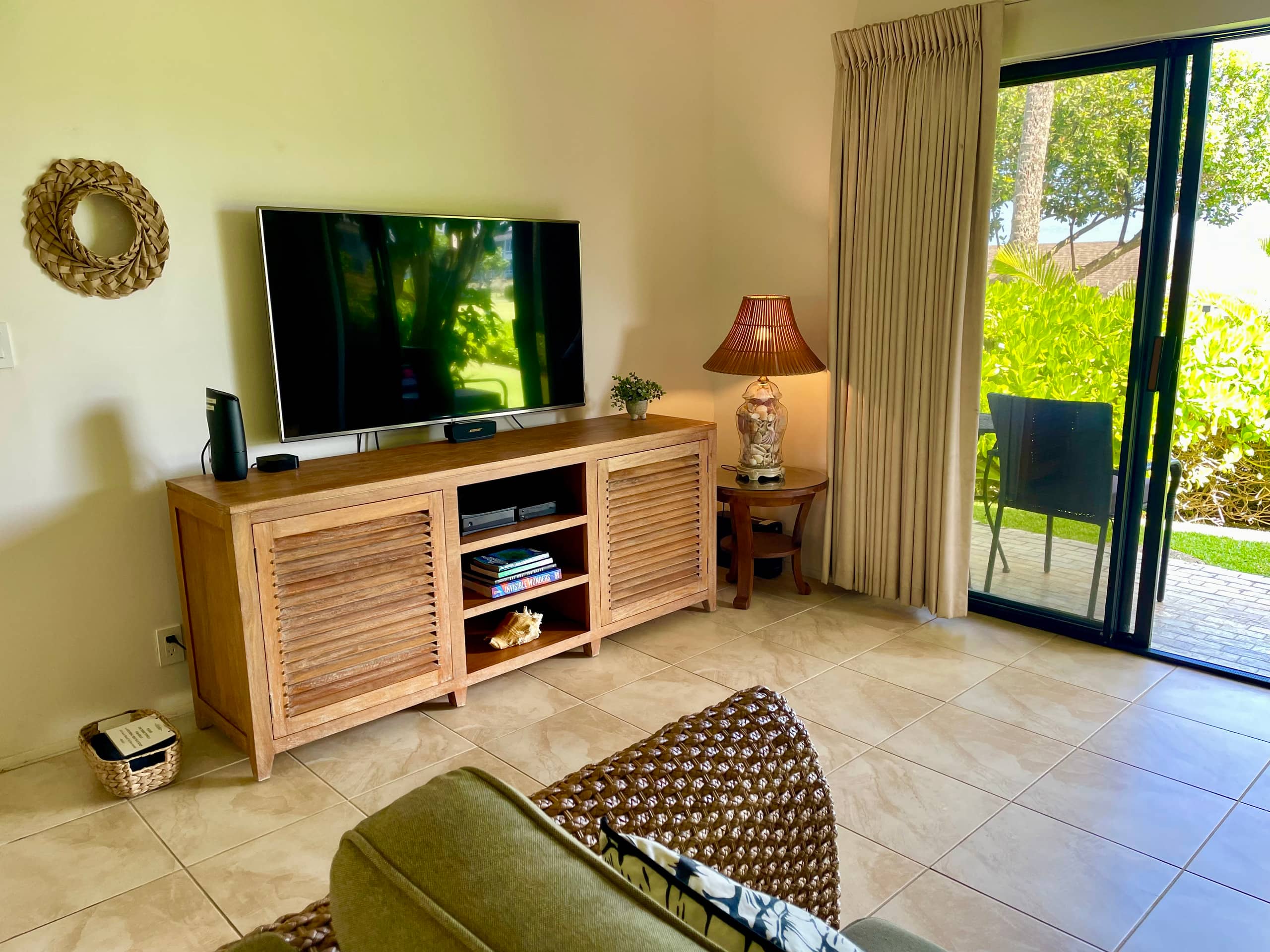 Lovely 1 Bedroom Condo with Garden and Ocean Views - Photo 3