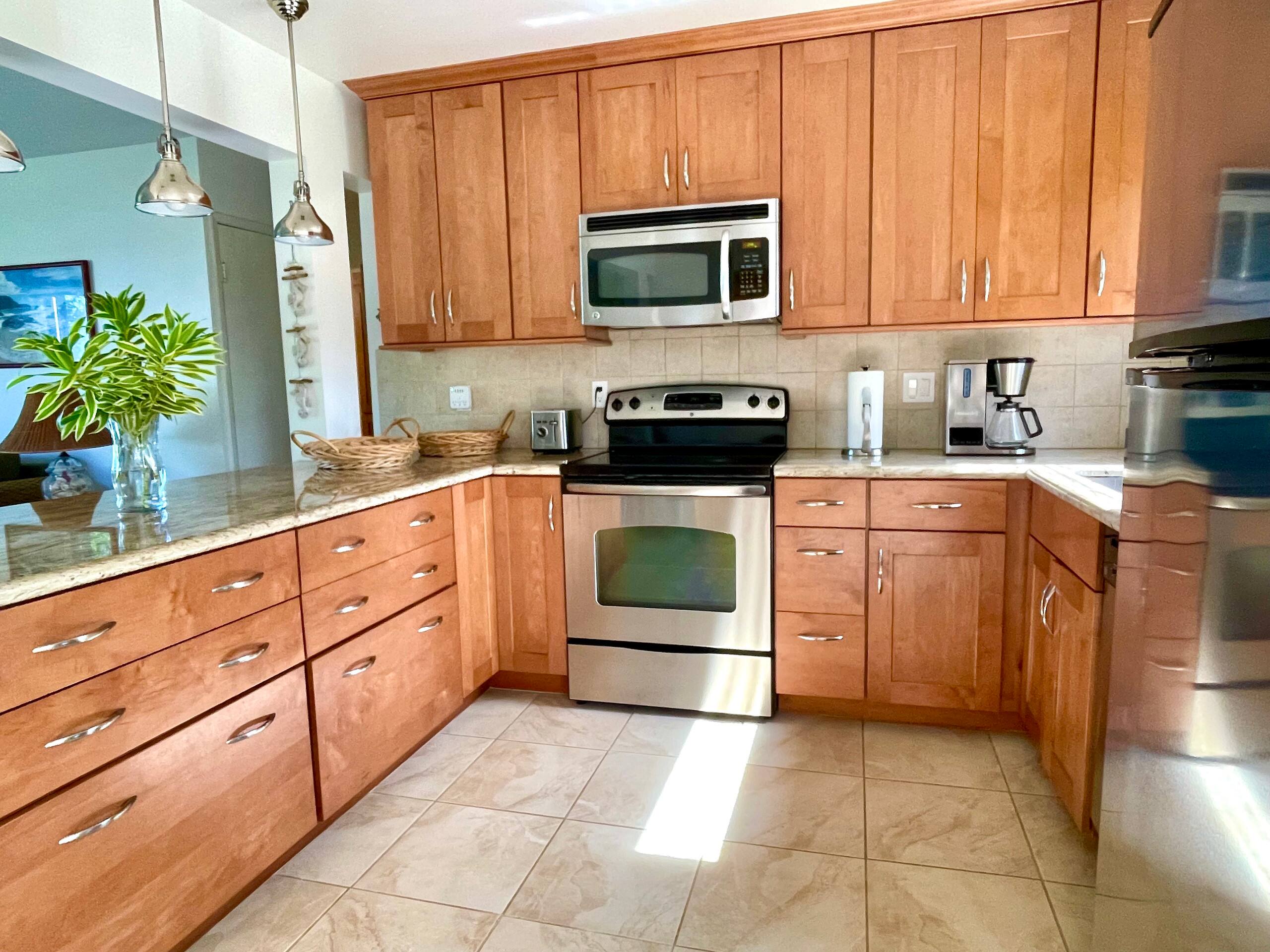 Lovely 1 Bedroom Condo with Garden and Ocean Views - Photo 8