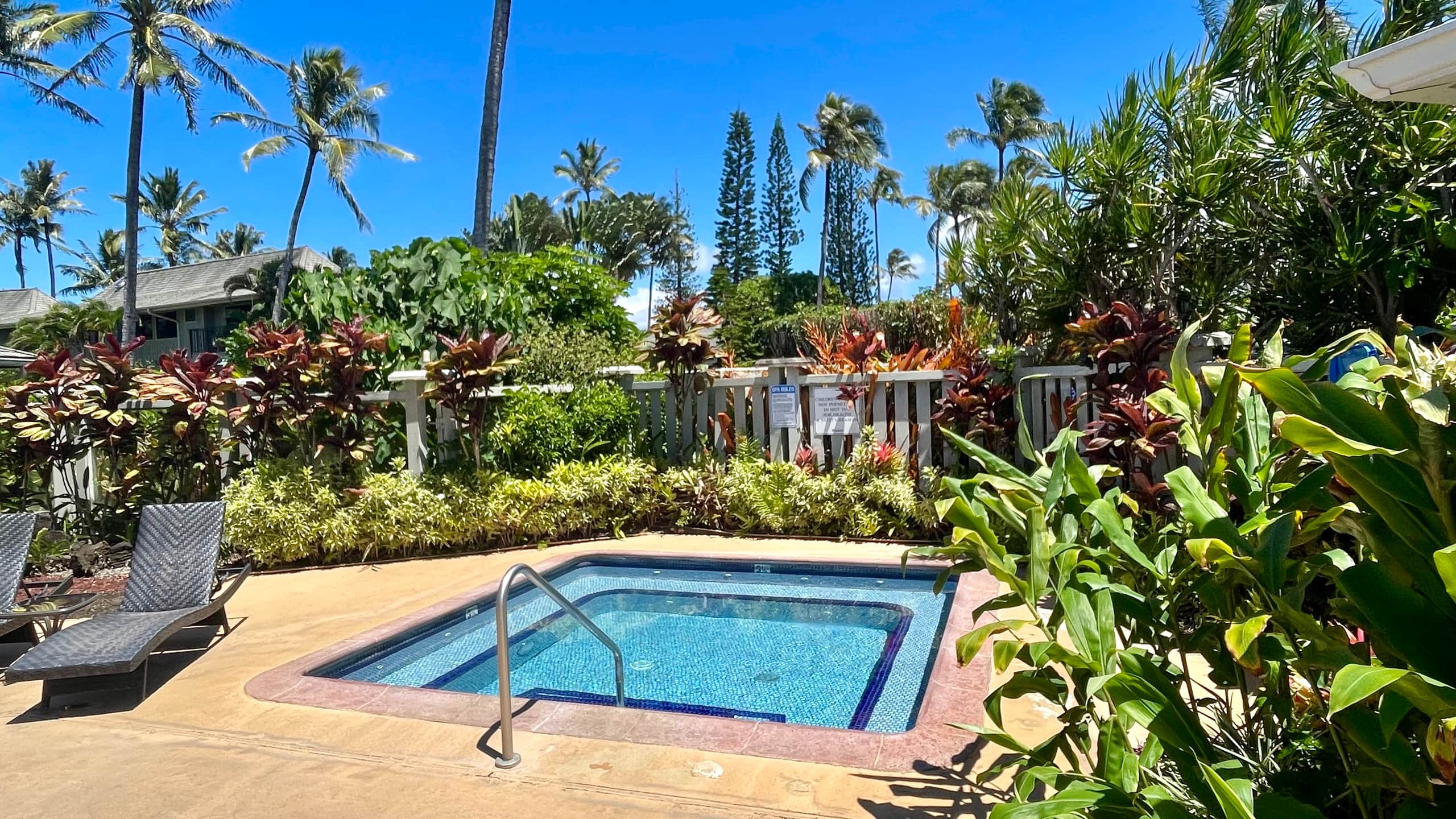 Lovely 1 Bedroom Condo with Garden and Ocean Views - Photo 63
