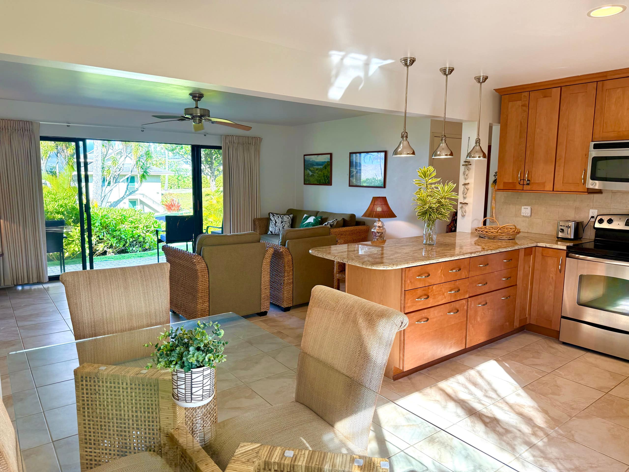 Lovely 1 Bedroom Condo with Garden and Ocean Views - Photo 15