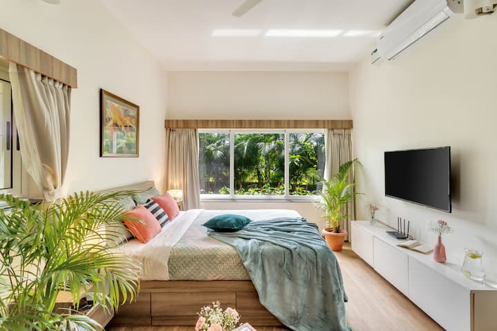 Bedroom 1 image 4