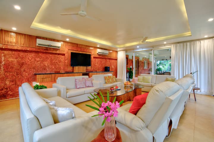 Living room image 1