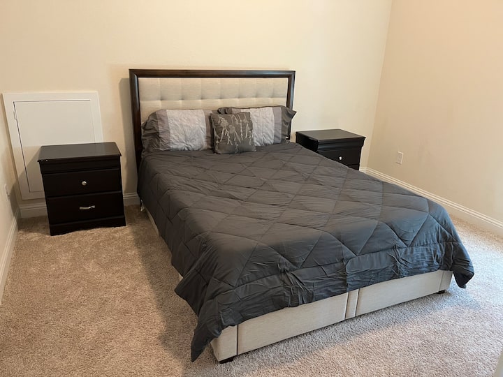 غرفة النوم 2