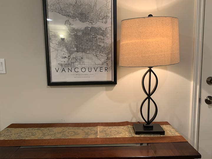 Spacious Suite Close To Burquitlam St. - New Westminster