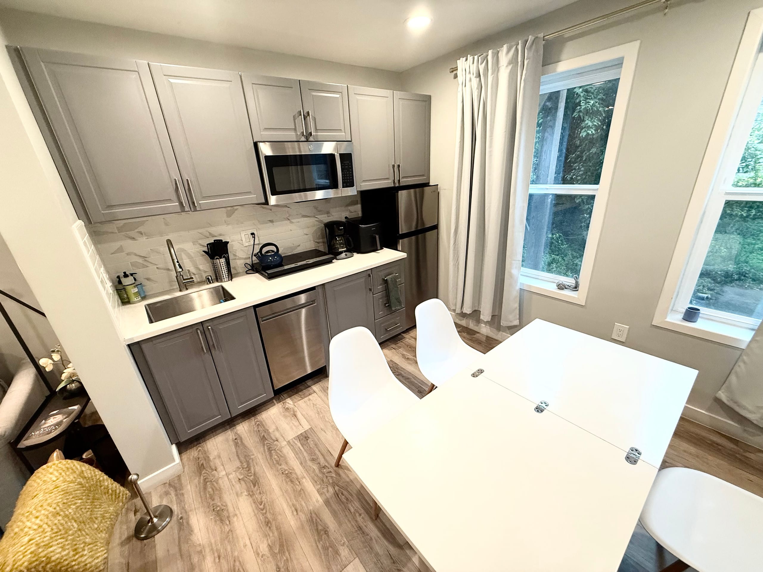 Condo in San Francisco · ★4.75 · 2 bedrooms · 2 beds · 1 bath - Image 6