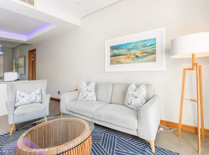 3 Bed 3 Bath Walking Distance To The Beach - Dolphin Coast
