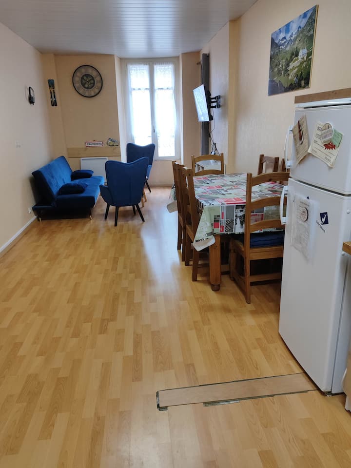 Apt 4 Pers Plein Centre
2 Chambres 3 Lits - Pierrefitte-Nestalas