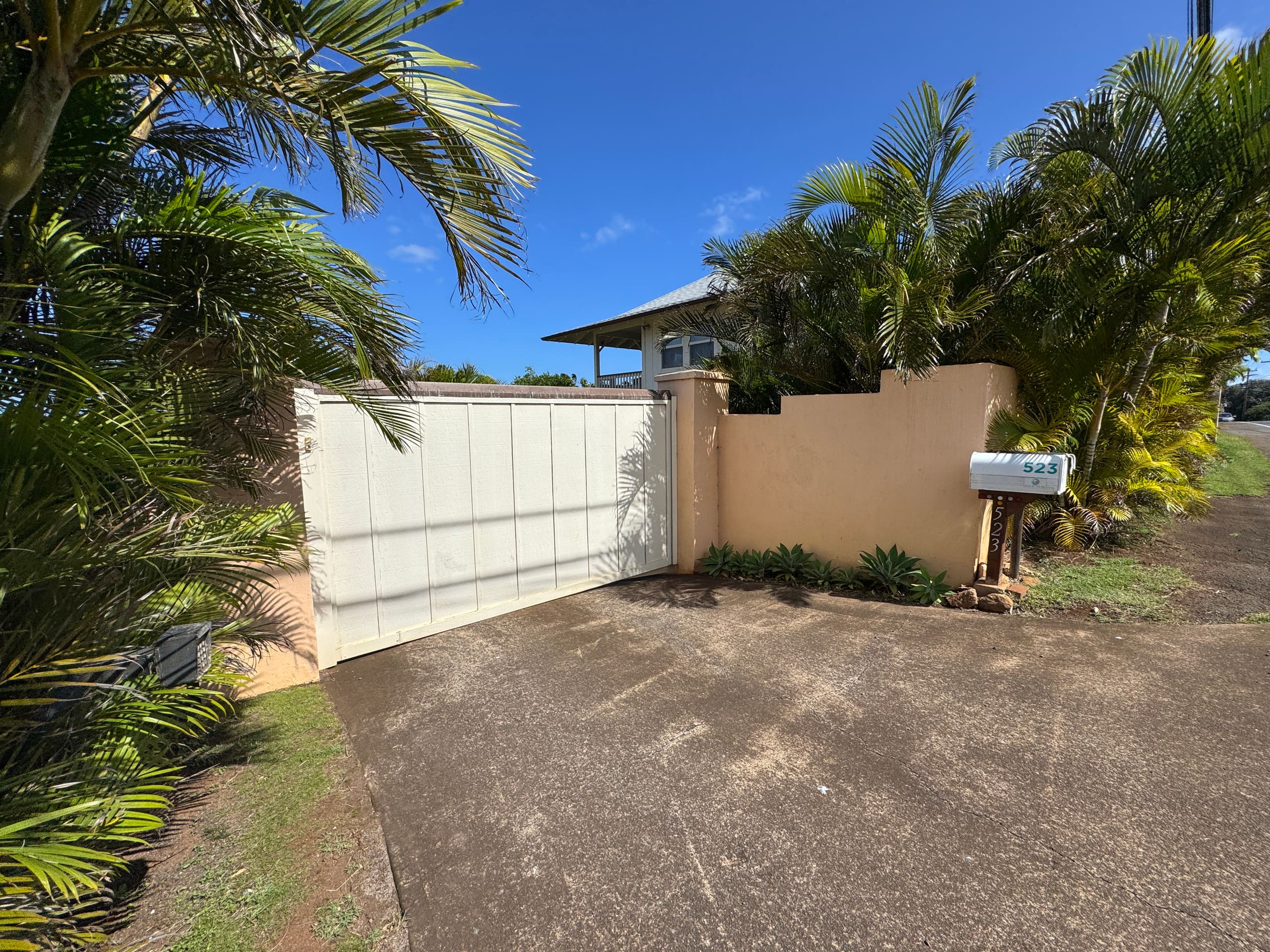 Guesthouse in Paia · ★4.93 · 1 bedroom · 1 bed · 1 bath - Photo 35