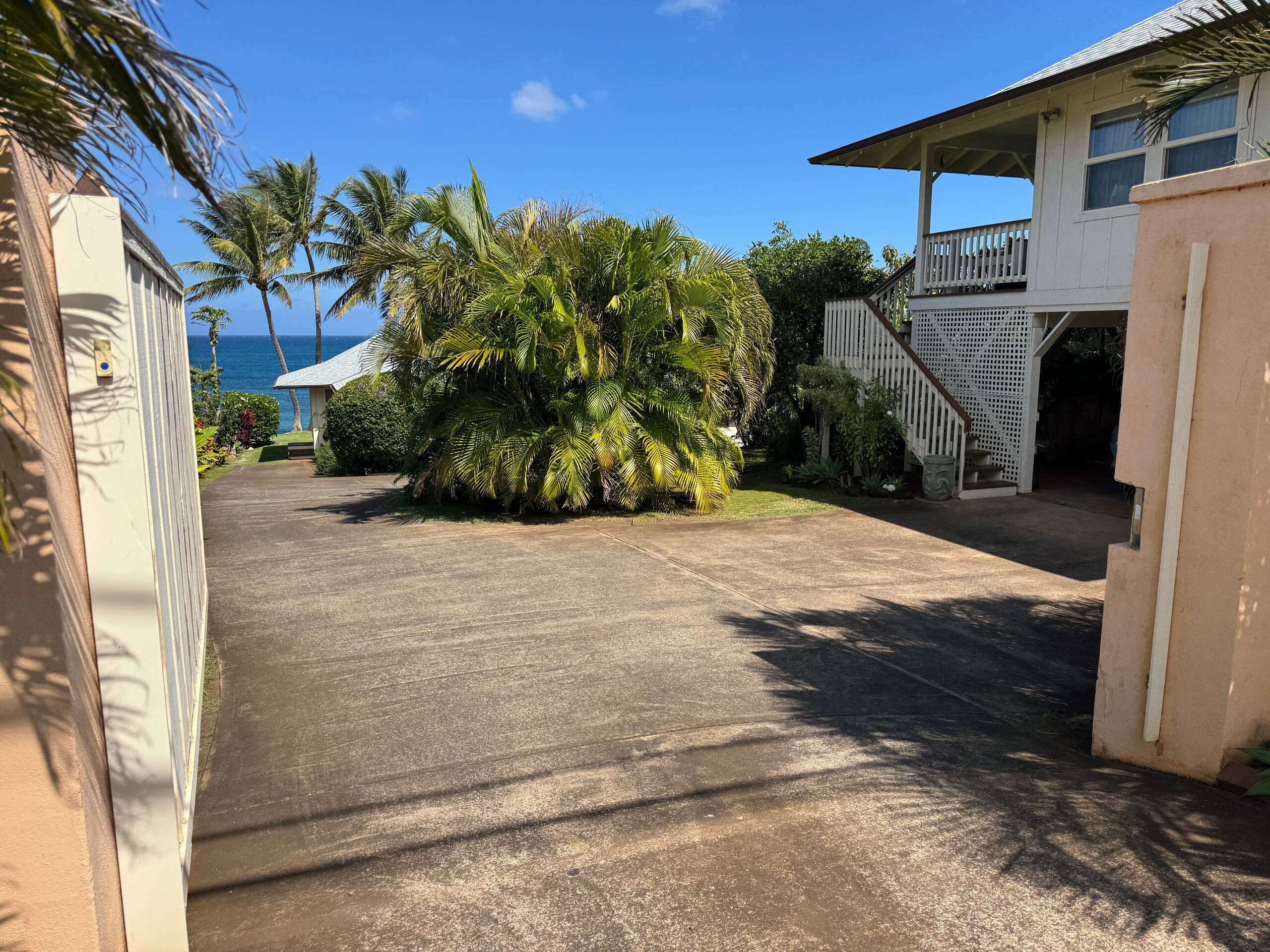 Guesthouse in Paia · ★4.93 · 1 bedroom · 1 bed · 1 bath - Photo 36