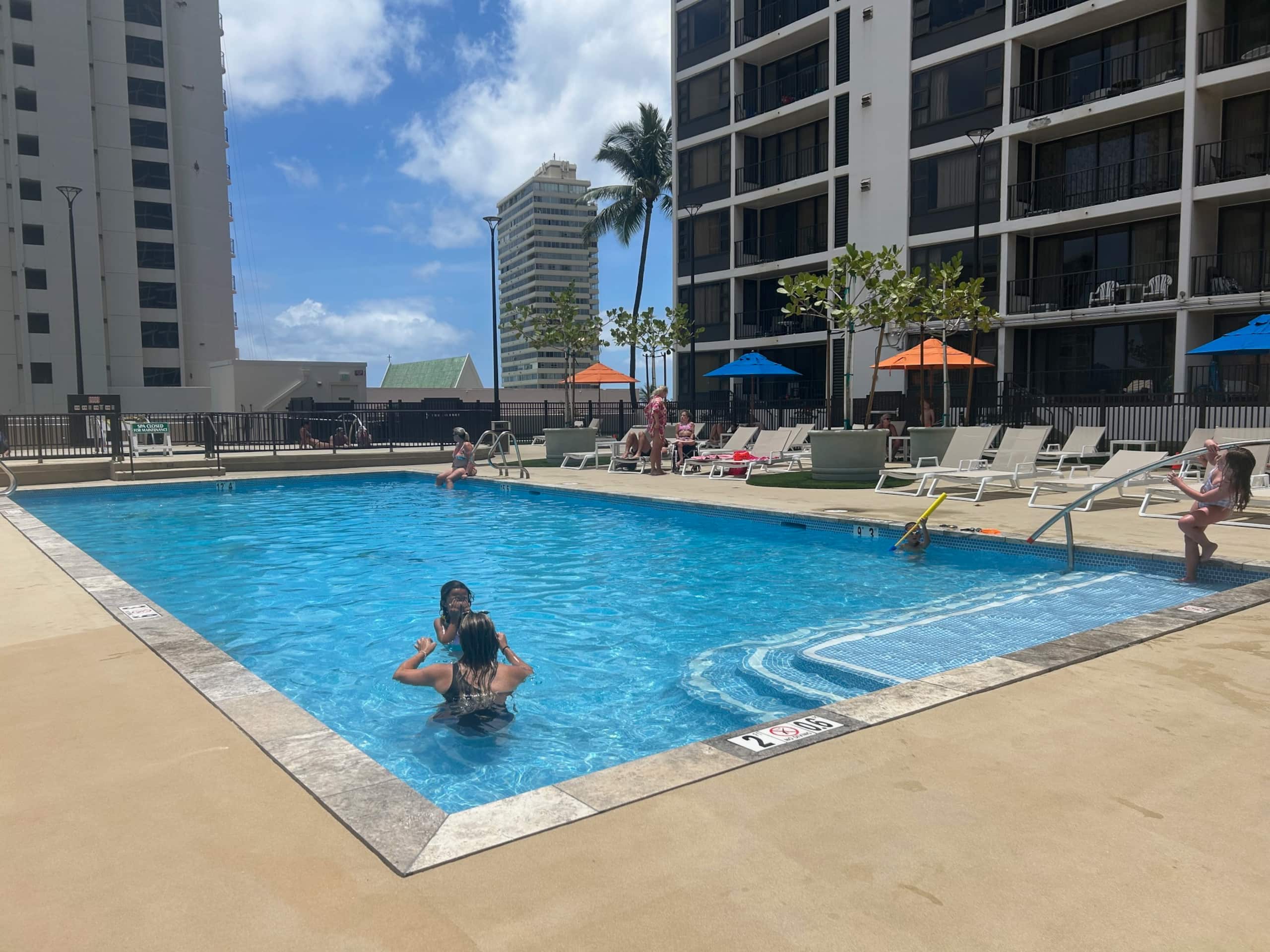 WB1909 Waikiki Steps to the Beach Wifi Ocean View - Image 14
