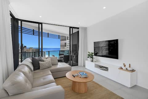 Top performing Airbnb: Ocean and City at Oracle Level 32 in Broadbeach