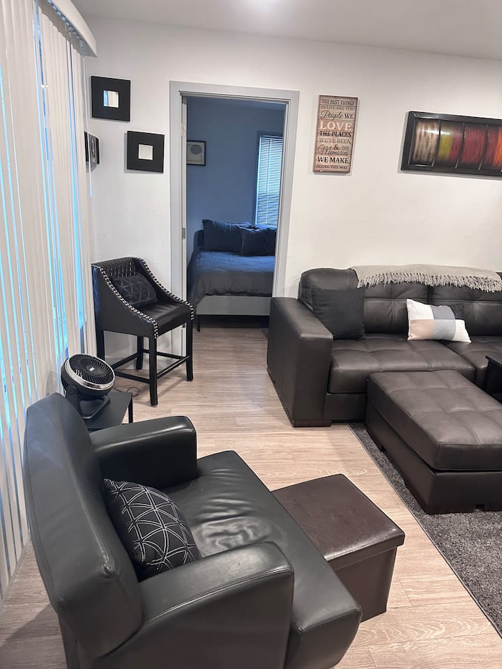 Cute And Cozy 2 Bedroom House Newly Updated Clean - Lake Tapps, WA
