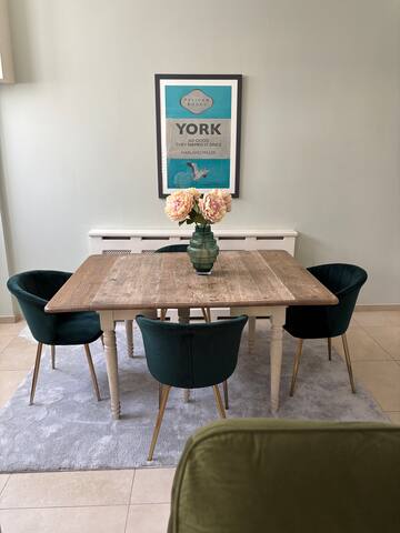 Beautiful mews house in South Kensington. gallery image 4