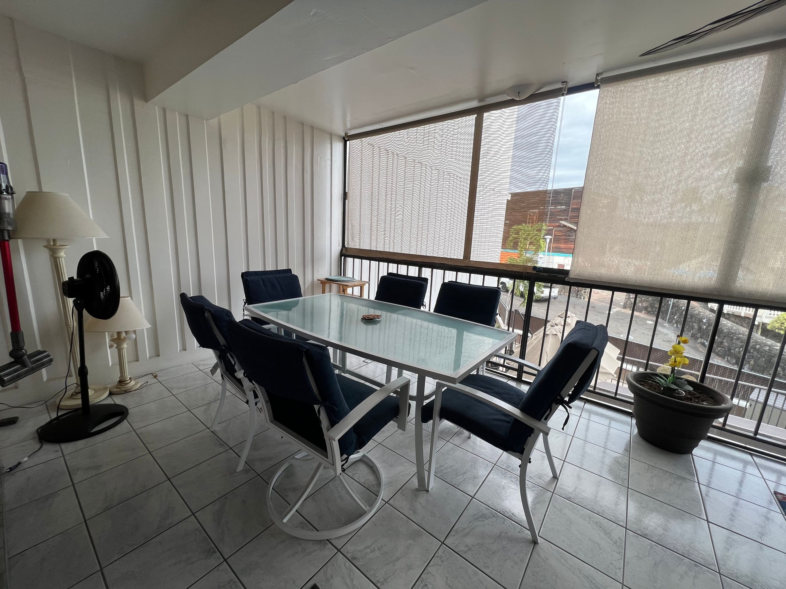 Condo in Kailua-Kona · ★4.92 · 2 bedrooms · 3 beds · 2 baths - Image 11