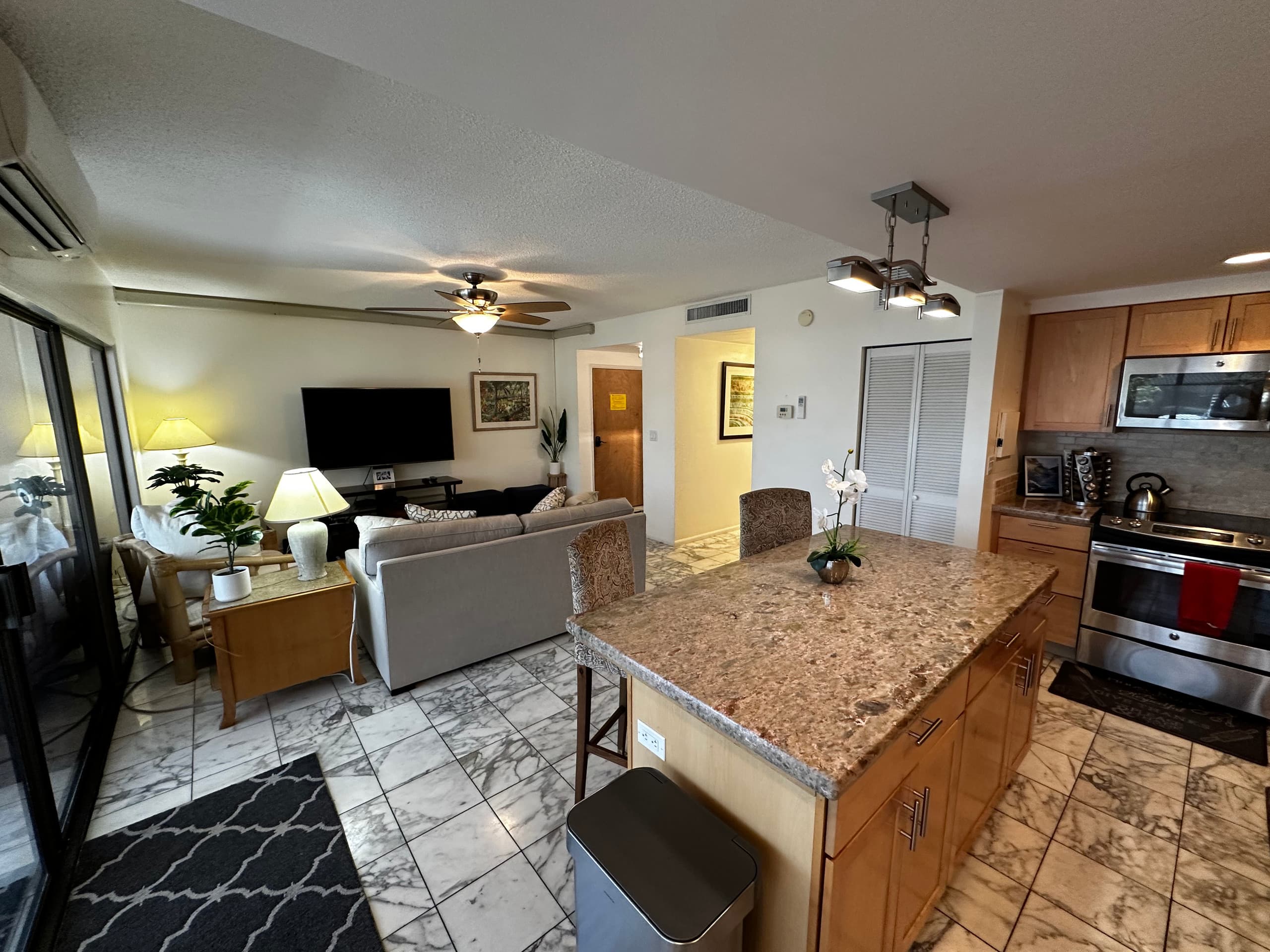 Condo in Kailua-Kona · ★4.92 · 2 bedrooms · 3 beds · 2 baths - Image 7