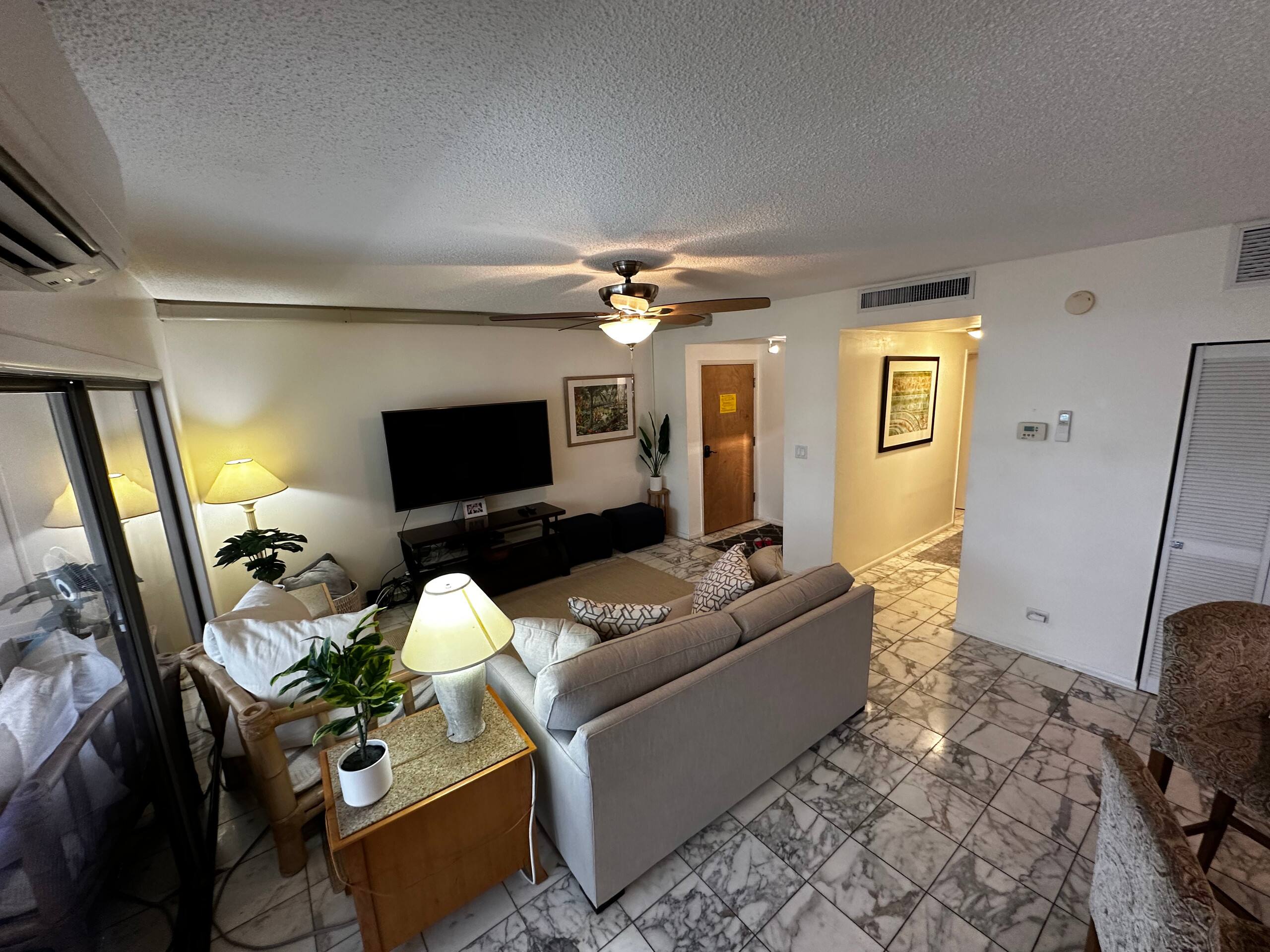 Condo in Kailua-Kona · ★4.92 · 2 bedrooms · 3 beds · 2 baths - Image 3