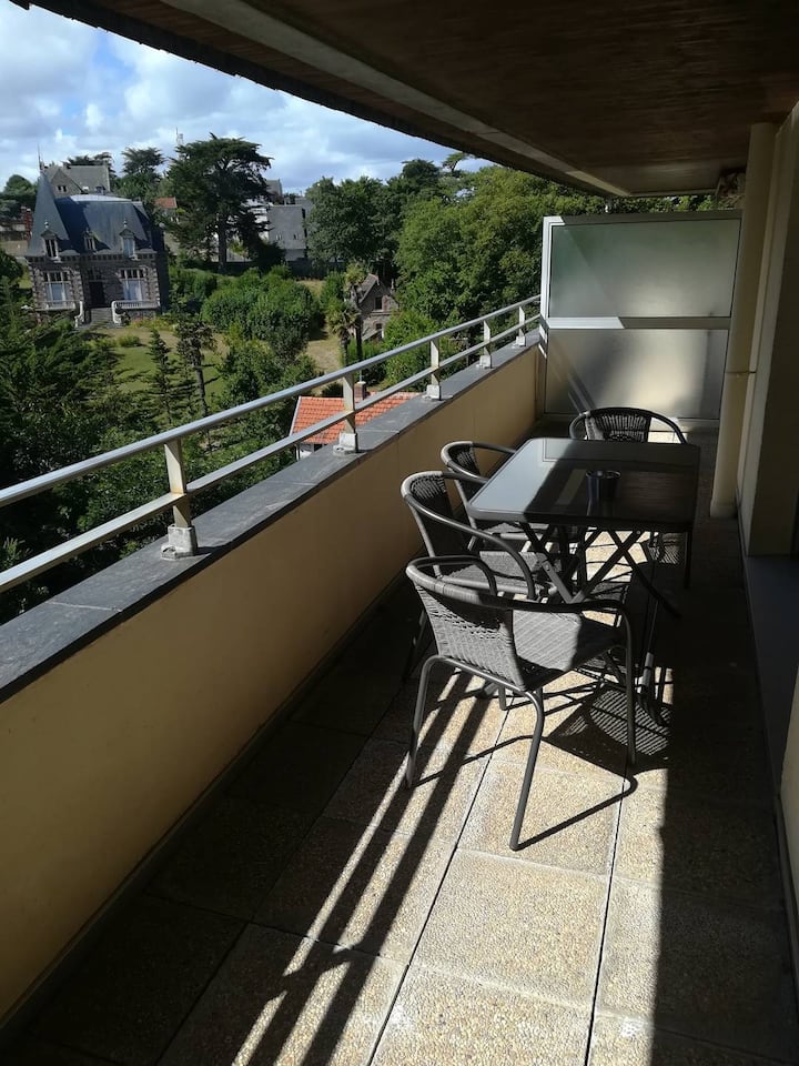 Appartement De 41m², Refait À Neuf, Dans Une Résid - Pléneuf-Val-André