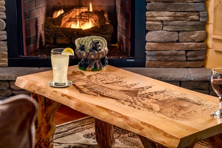 Private Smoky Mtn Cabin W/hot Tub *Gatlinburg/pf* - Gatlinburg, TN