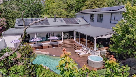 Berry Luxury Retreat