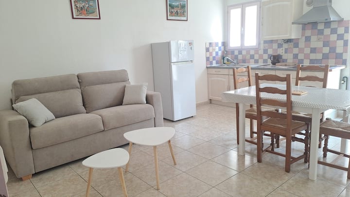 Appartement Avec Extérieur Et Parking Gratuit - Pyrénées-Orientales