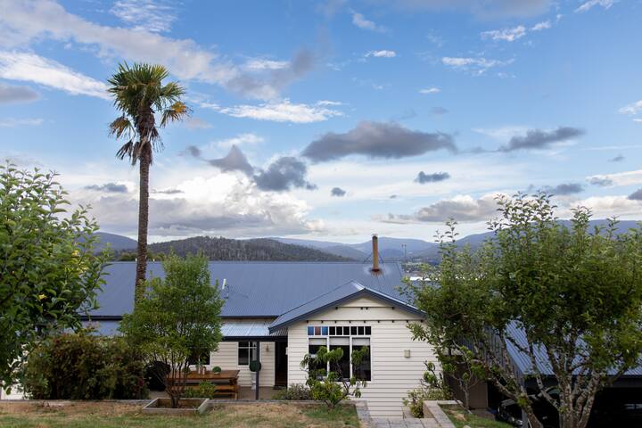 Woodland Bay Retreat: A Secluded haven gallery image 4