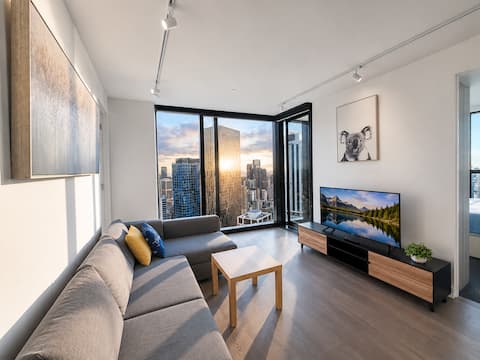 Popular Airbnb listing: 68F Elegant Retreat 3BR.2Bath. 8Pax. Free 2Carpark in Carlton