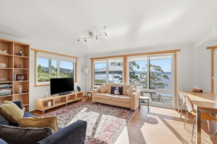 Exquisite Waterfront Oasis Near Bruny & Hobart - Hobart