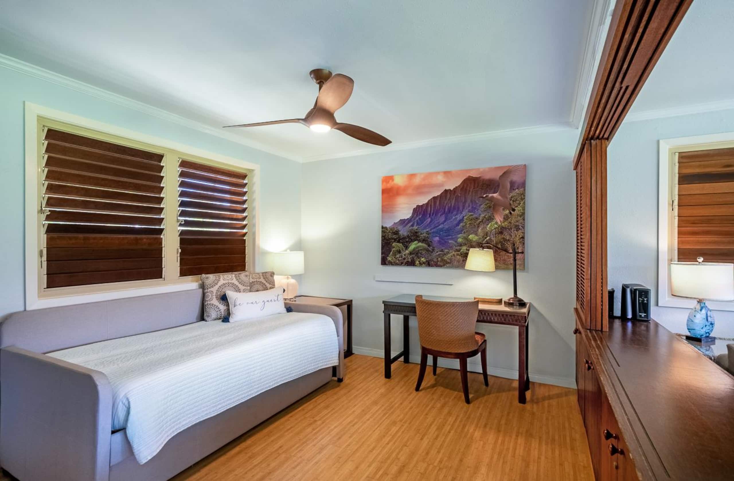 Condo in Hanalei · ★4.78 · 2 bedrooms · 3 beds · 1.5 baths - Image 10