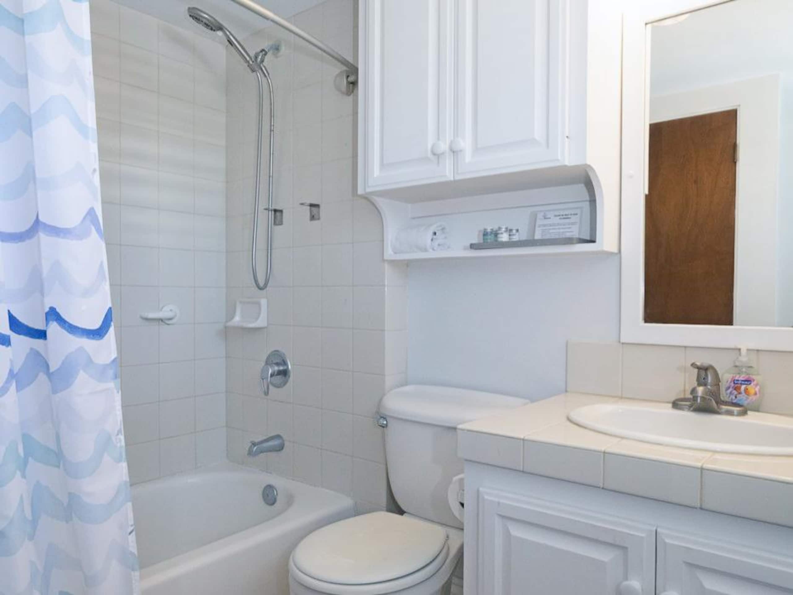 Condo in Hanalei · ★4.78 · 2 bedrooms · 3 beds · 1.5 baths - Image 12