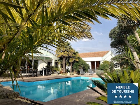 4-star Seychelles Villa with Pool & Tropical Garden