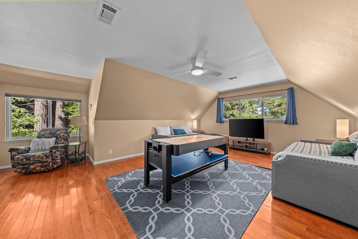 The two trundle beds allows for four single beds. Pull out the second beds to sleep four.