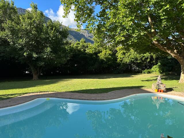 Farm Style Rustic Mansion, Hout Bay gallery image 3