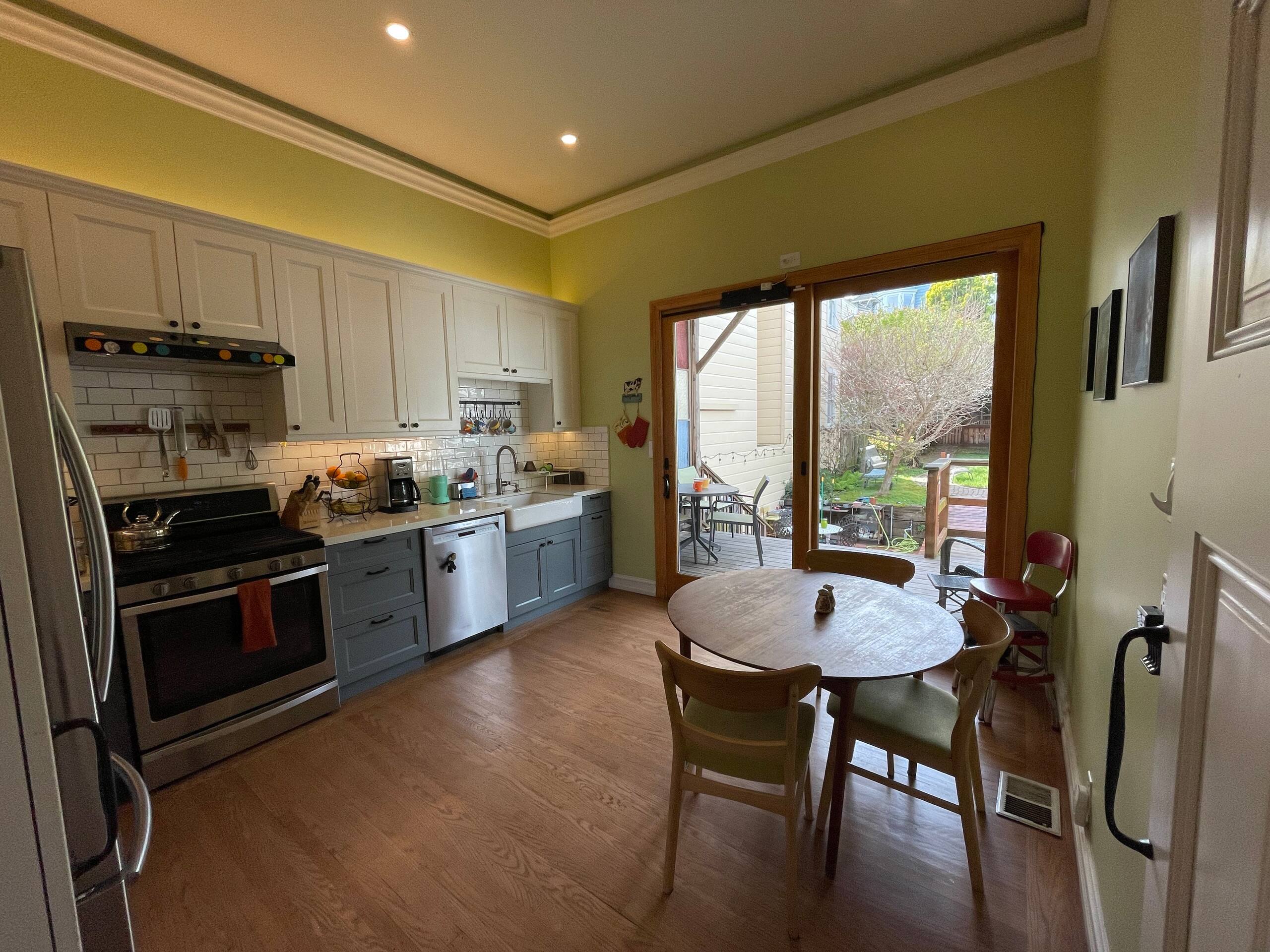 Home in San Francisco · ★4.55 · 3 bedrooms · 3 beds · 2.5 baths - Image 12