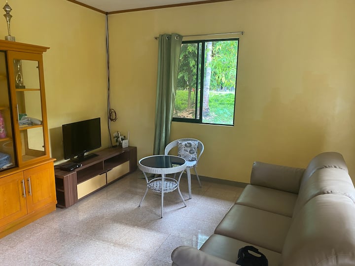 Spacious 2 Bed Bungalow In Baod Fishing Village - Bantayan