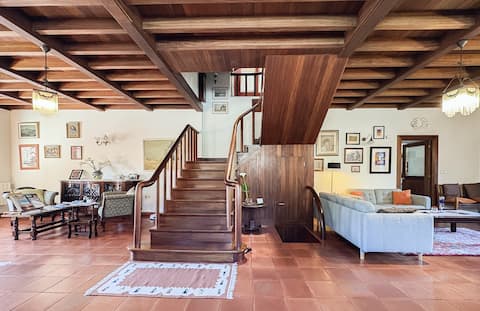 Top Airbnb: Family villa with garden and private pool en Moaña
