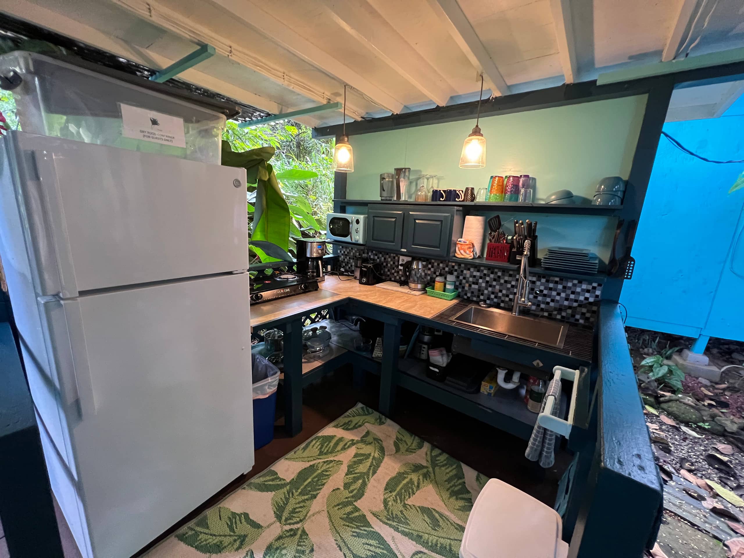 Guesthouse in Kealakekua · ★4.96 · 2 bedrooms · 2 beds · 1 private bath - Image 1