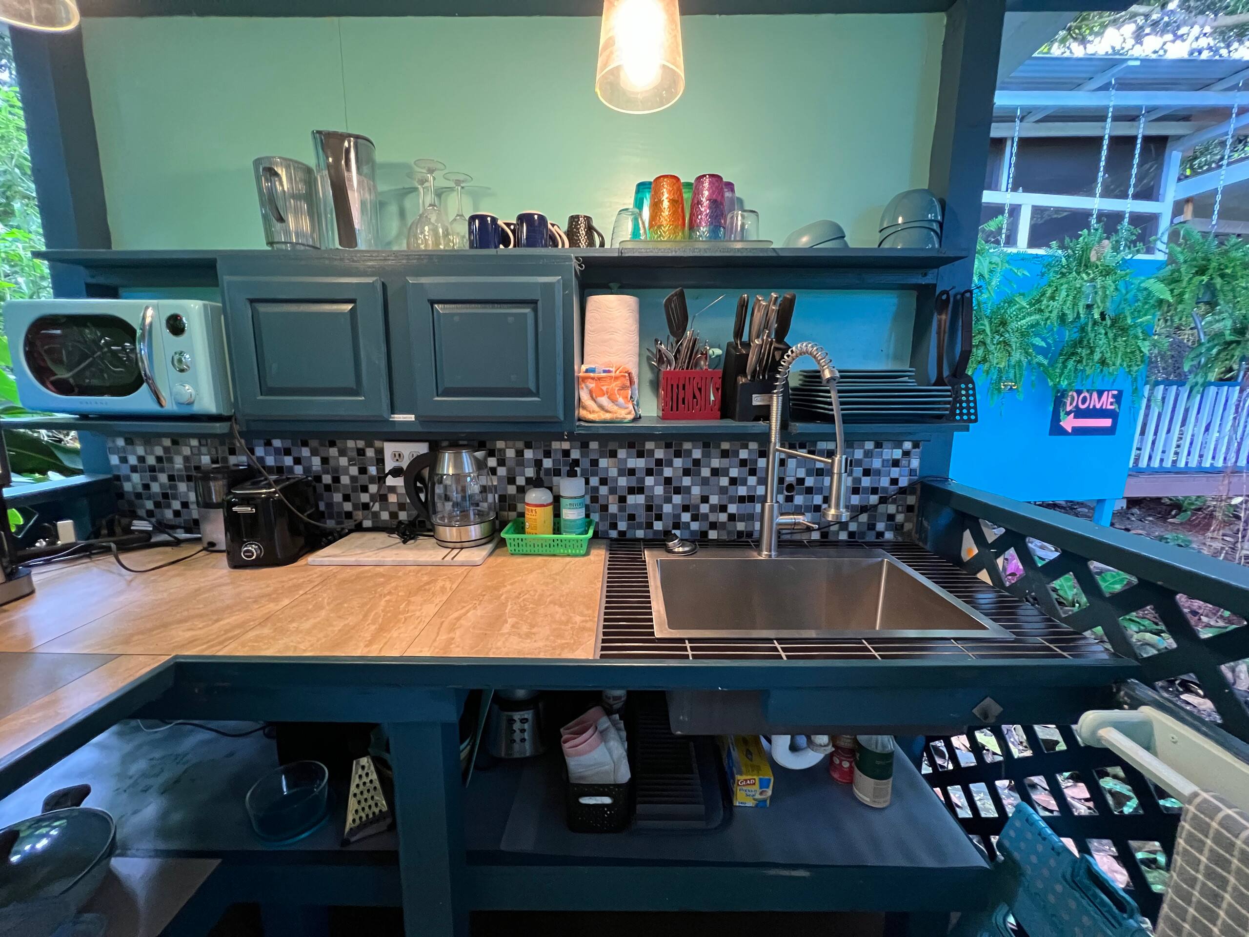 Guesthouse in Kealakekua · ★4.96 · 2 bedrooms · 2 beds · 1 private bath - Image 2