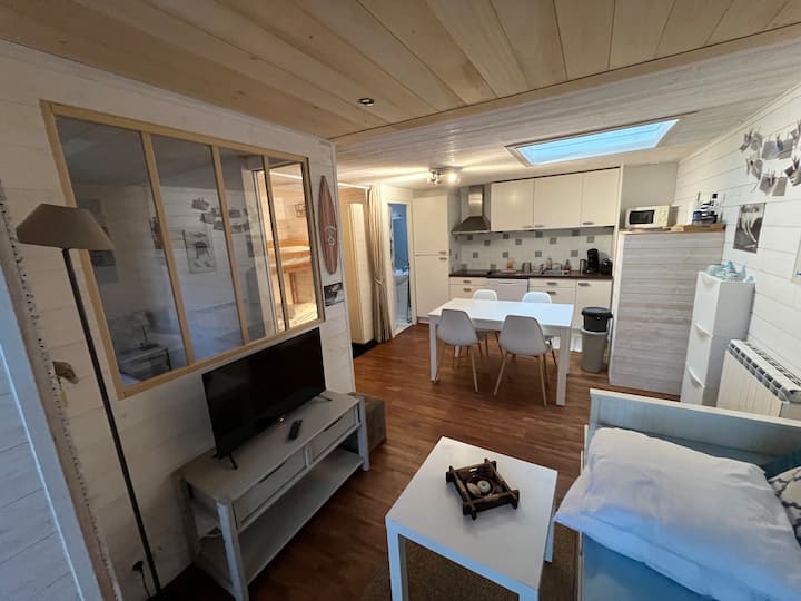 Maisonnette Au Calme Dans Les Pins à Lacanau Océan - Lacanau