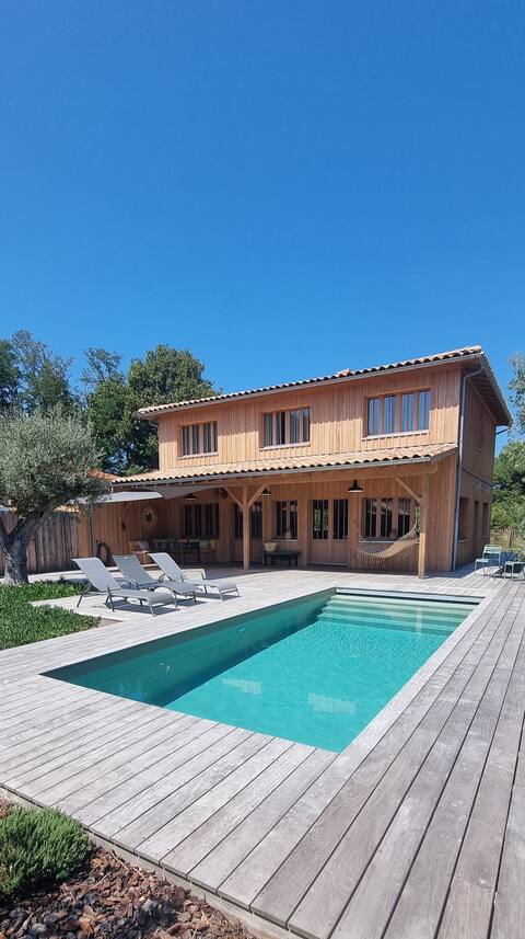 Family home 10 minutes from Contis Beach