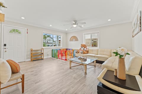 Popular Airbnb listing: Peaceful & Comfort Beach Retreat for Big Family in Huntington Beach