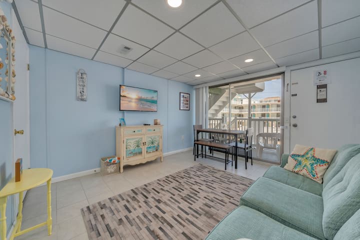 Condo With Great Beach View With Access To A Pool - Cape May, NJ