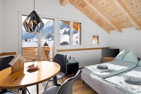 Chuenislodge3: Alpine panorama with two balconies