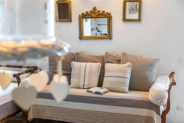 Palazzo Doglio Apartment-old Town-hills View - Piemont