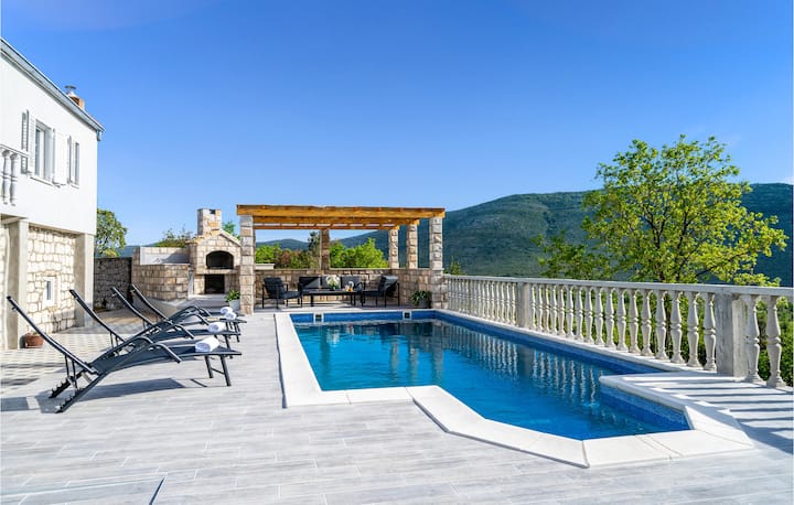 Luxurious Home In Ston - Ston