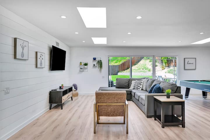 Luxury New Remodeled Calabasas 4bd Home - Calabasas, CA